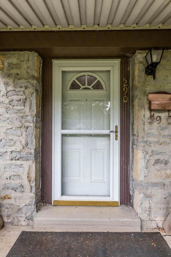 290 Robinwood Ave, Columbus, OH 43213 - photo 4