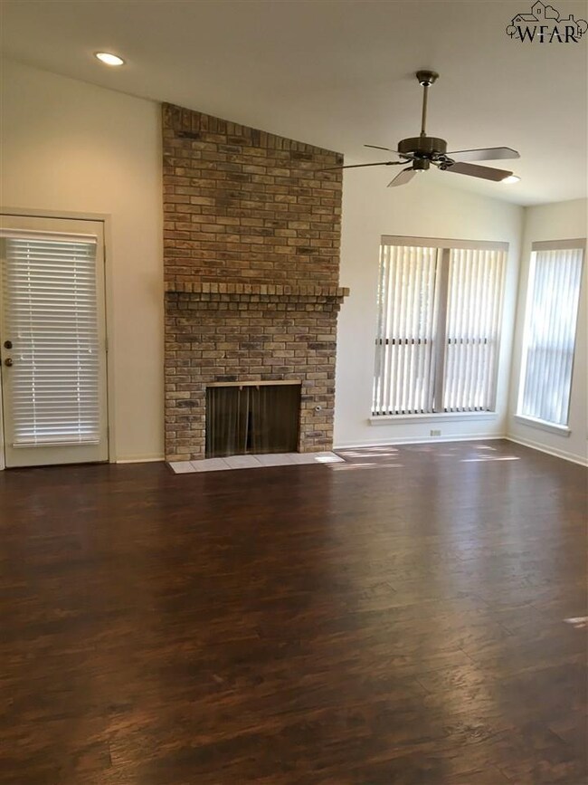 1503 Malcolm Ln, Wichita Falls, TX 76302 - photo 2