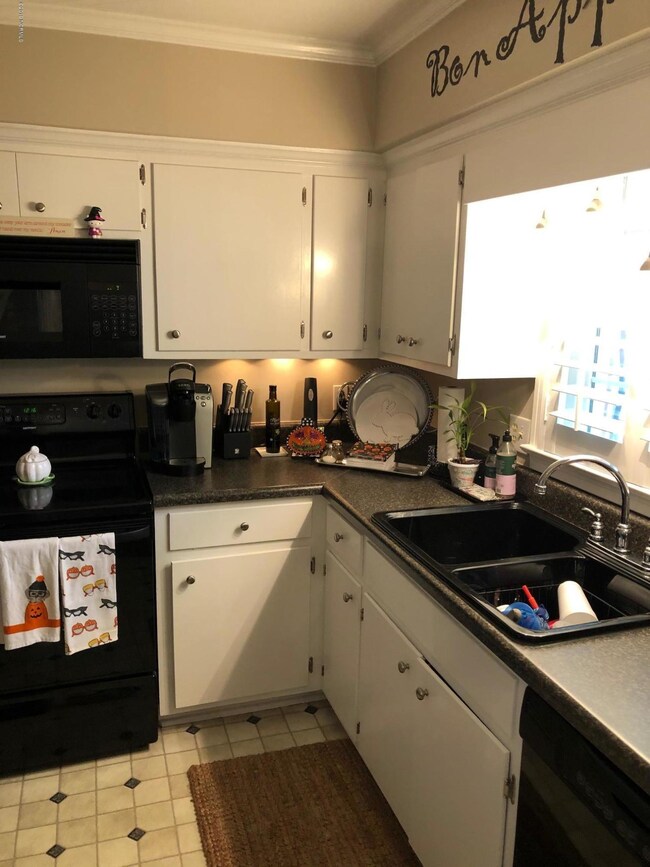 Kitchen 2