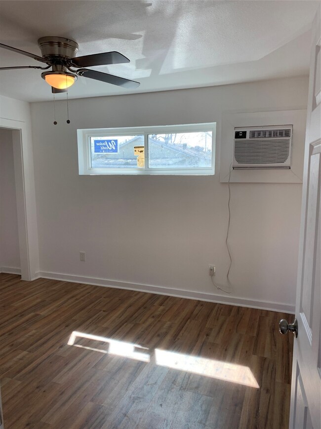 4706 Yellowstone Blvd unit 9, Houston, TX 77021 - photo 7