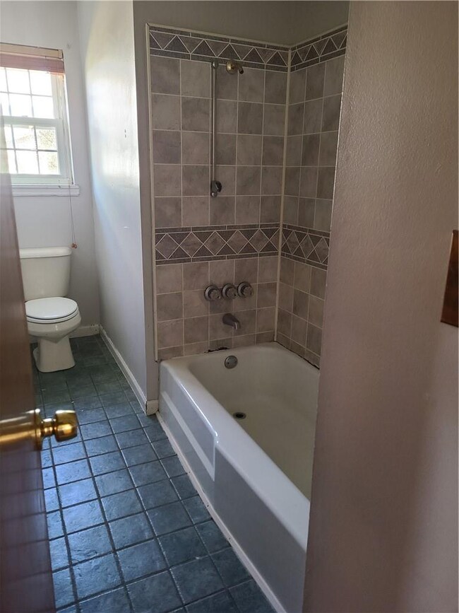 208 Kennan St, Prairie Grove, AR 72753 - photo 6