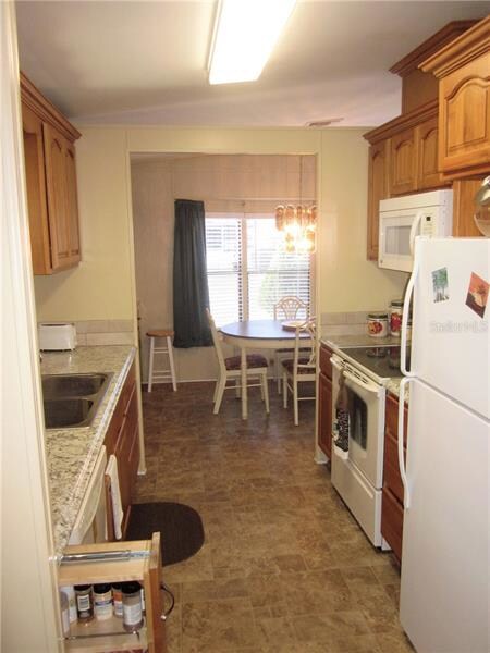 5646 Mandan St, Zephyrhills, FL 33542 - photo 5