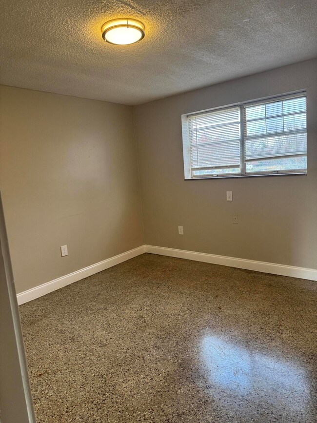 200 Ridge View Lane, Apt 41 3