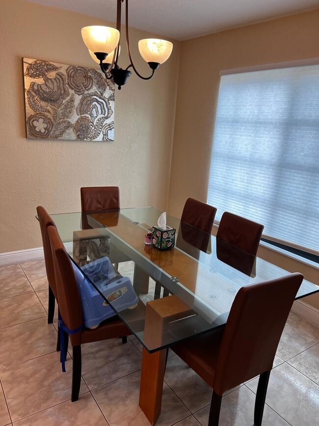 3671 E Citrus Trace, Davie, FL 33328 - photo 6