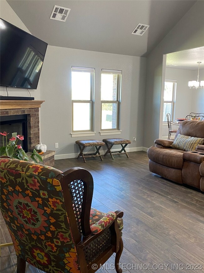 4225 W 4th St, Skiatook, OK 74070 - photo 6