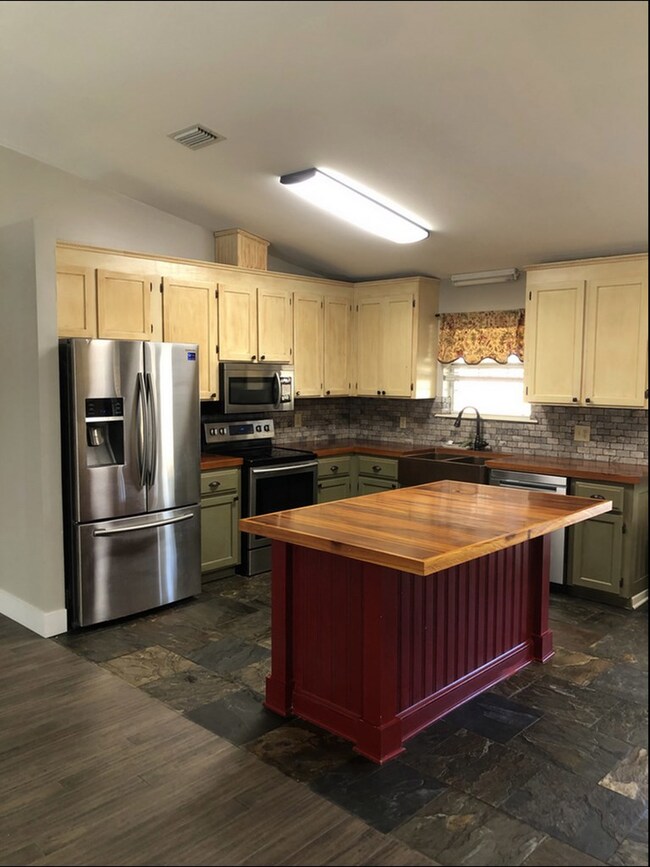 4992 Centennial Rd, Coolidge, GA 31738 - photo 4