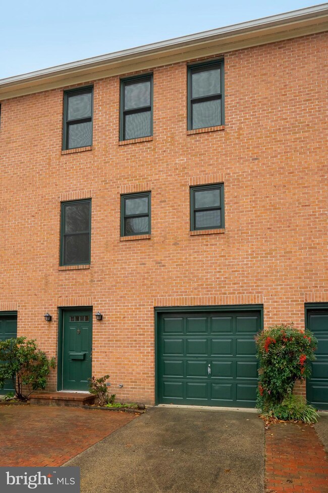 23 Clinton St, Lambertville, NJ 08530 - photo 3