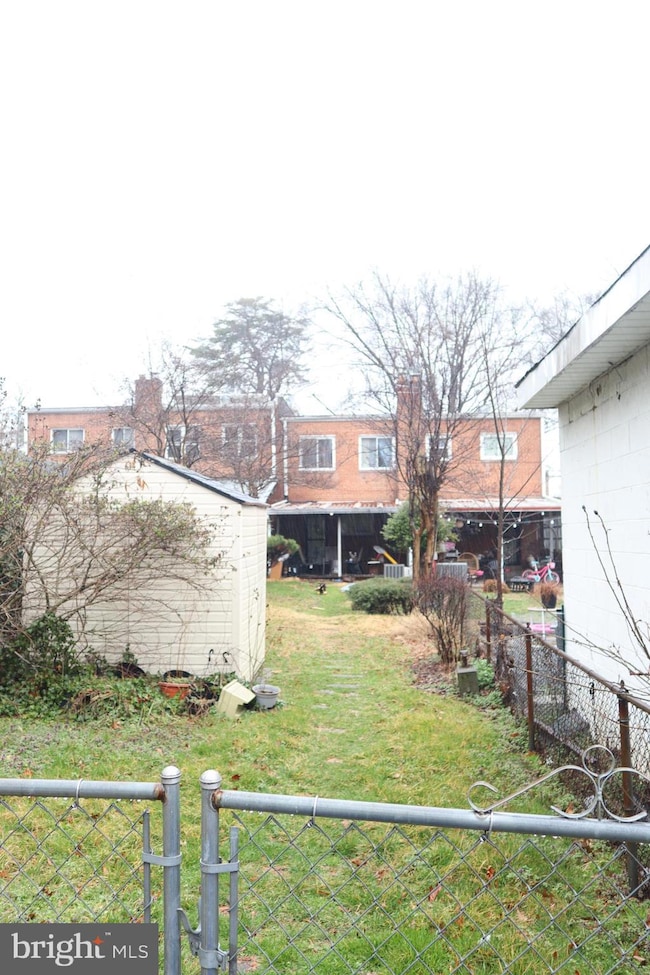 1719 Taylor St NE, Washington, DC 20017 - photo 3