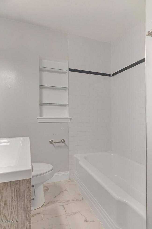 1862 Burkholder Cir W, Jacksonville, FL 32216 - photo 5