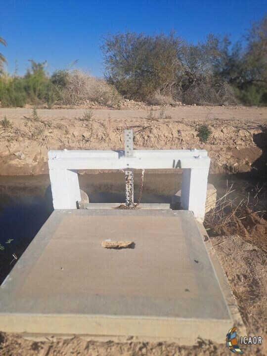 Canal Gate