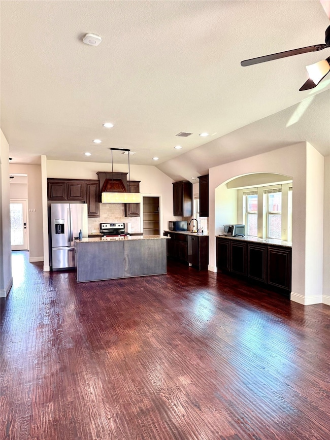 8801 Cassidy Ln, Aubrey, TX 76227 - photo 6