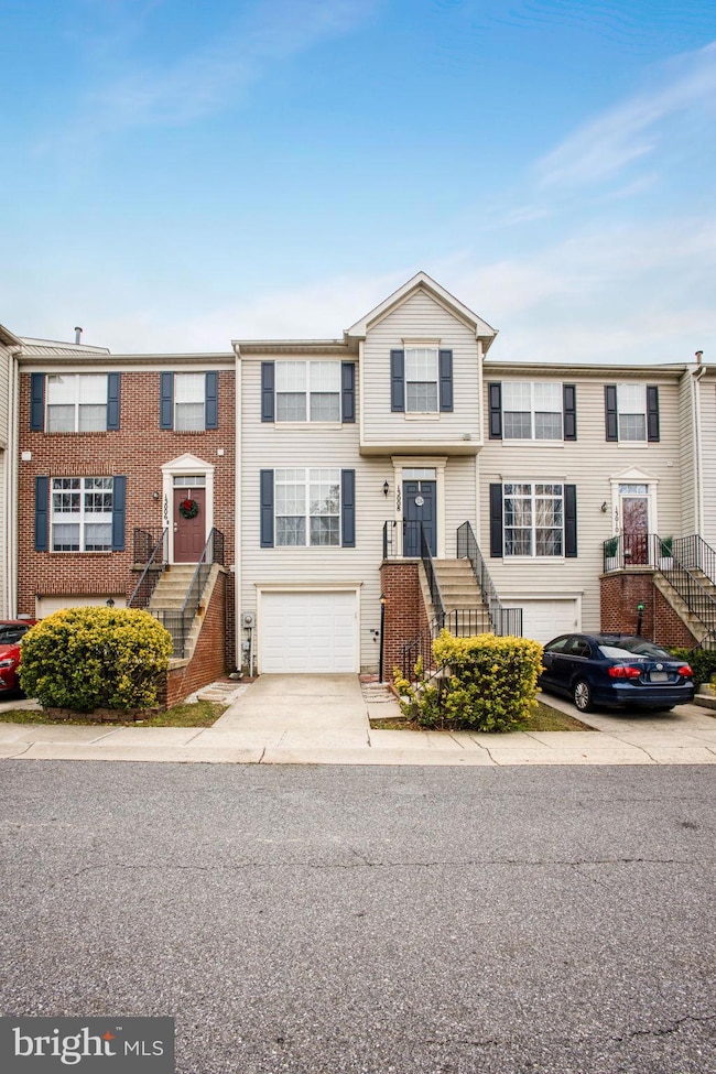 13008 Shamrock Glen Dr, Germantown, MD 20874 - photo 2