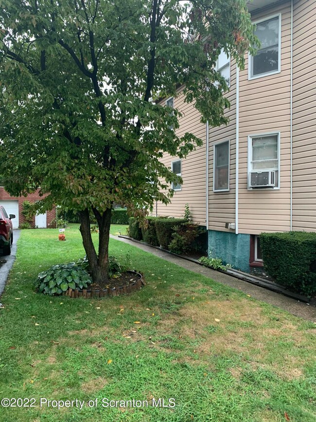716 N Pennsylvania Ave, Wilkes Barre, PA 18705 - photo 4