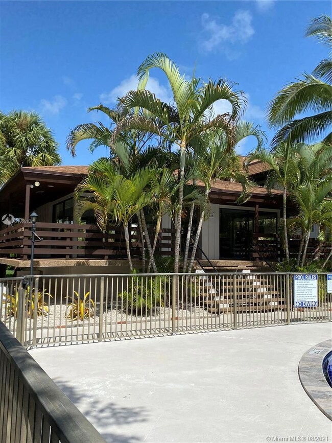 7487 SW 82nd St unit C204, Miami, FL 33143 - photo 3