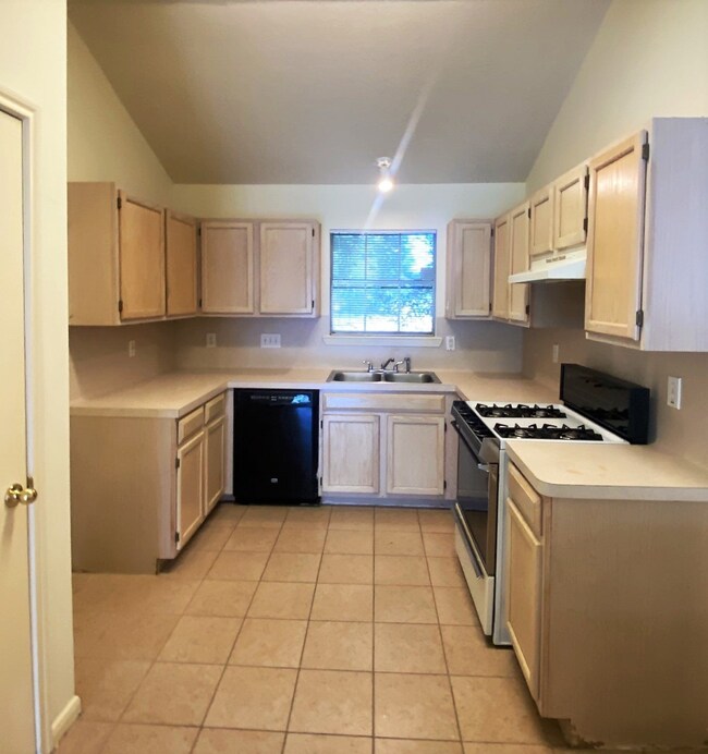 2222 Havenhouse Dr, Spring, TX 77386 - photo 4