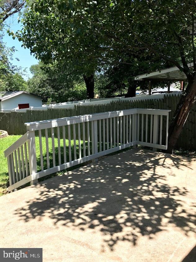 6410 Hawthorne St, Hyattsville, MD 20785 - photo 7