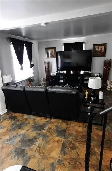 359 4th Ave, New Kensington, PA 15068 - photo 5