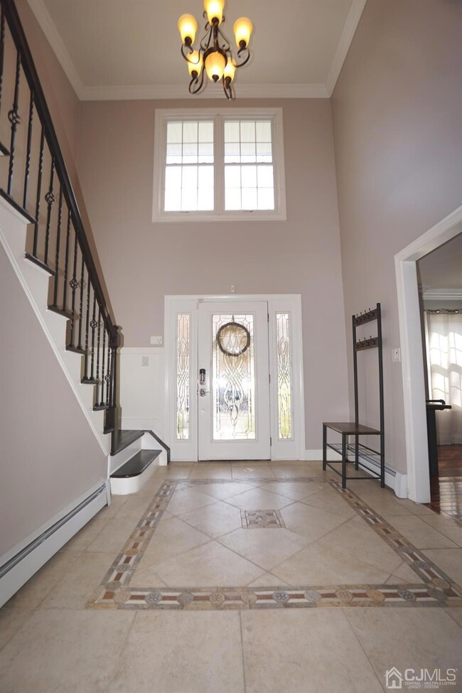Breathtaking entrance foyer