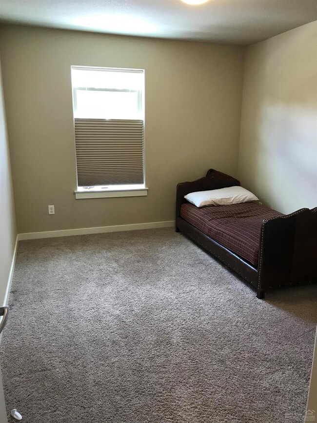 2368 NW Debron Ln, Bend, OR 97703 - photo 7