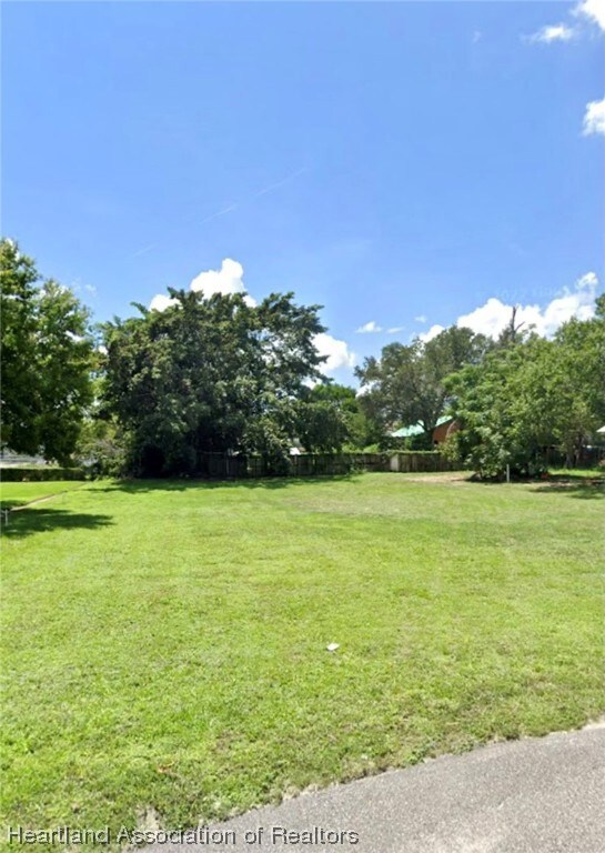 344 E Hibiscus St, Lake Placid, FL 33852 - photo 5