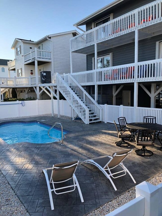 284 E Second St, Ocean Isle Beach, NC 28469 - photo 7