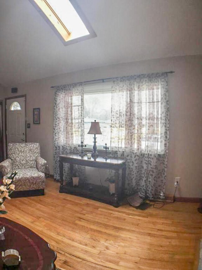 4420 Wanda Lane Rd, Columbus, OH 43224 - photo 6