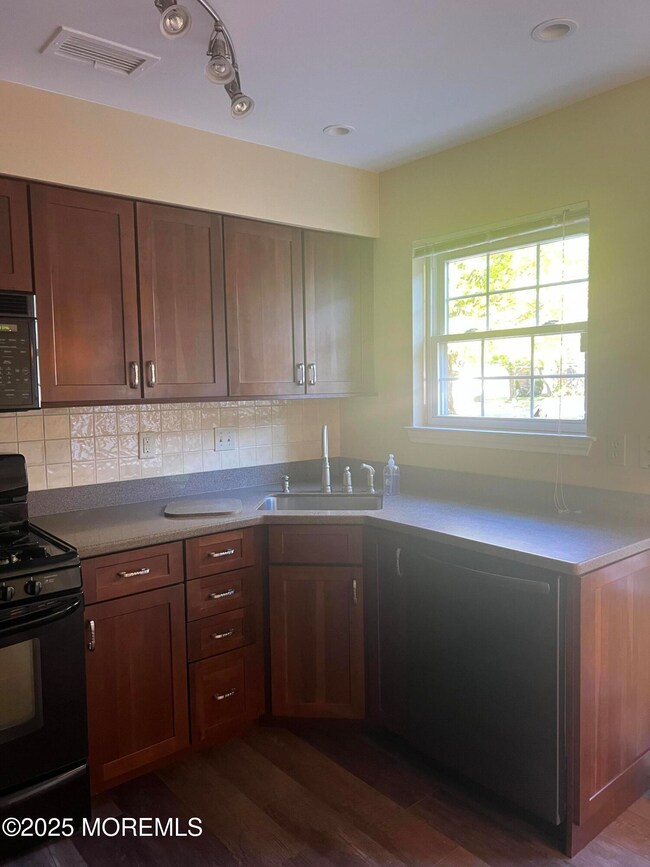 48 Old Orchard Ln unit 1103, Ocean, NJ 07712 - photo 4