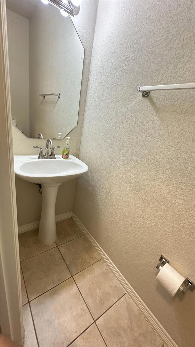 2305 Summer Brook Dr, Weatherford, TX 76087 - photo 7