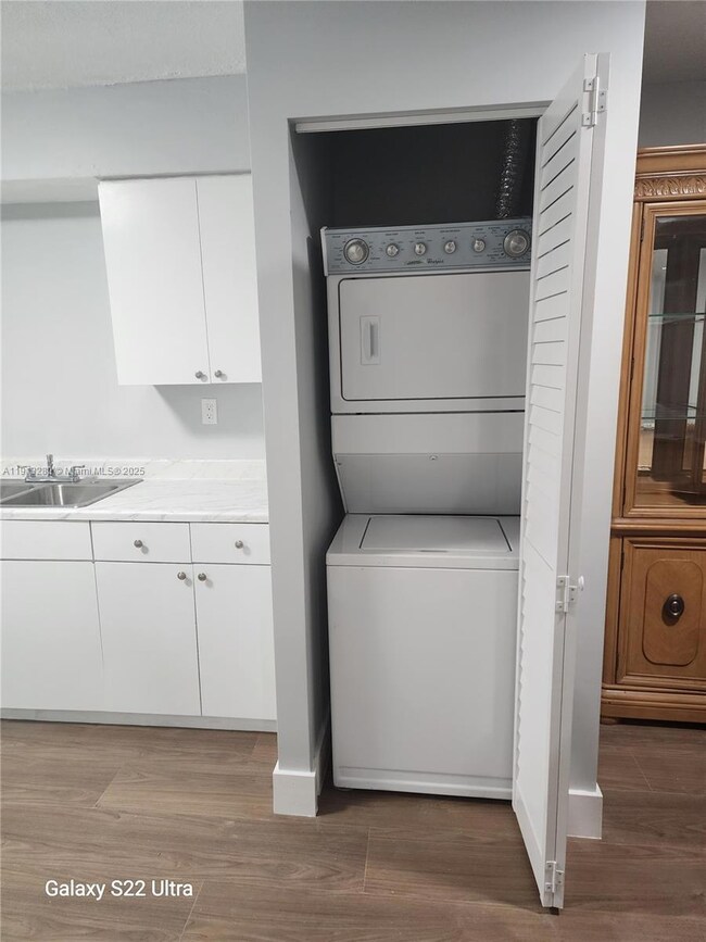 1371 NE 144th St unit 1, Miami, FL 33161 - photo 5