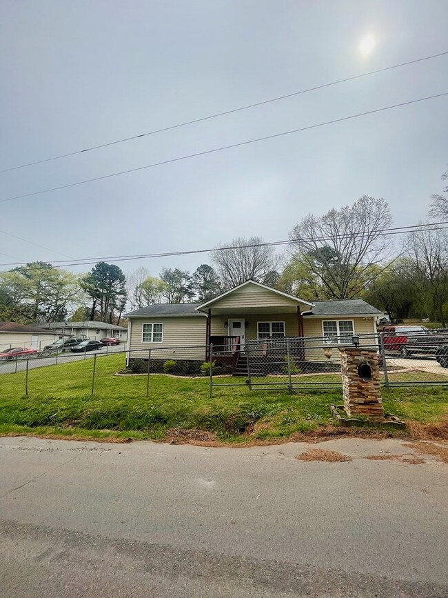 543 Brock Dr NW, Dalton, GA 30720 - photo 2