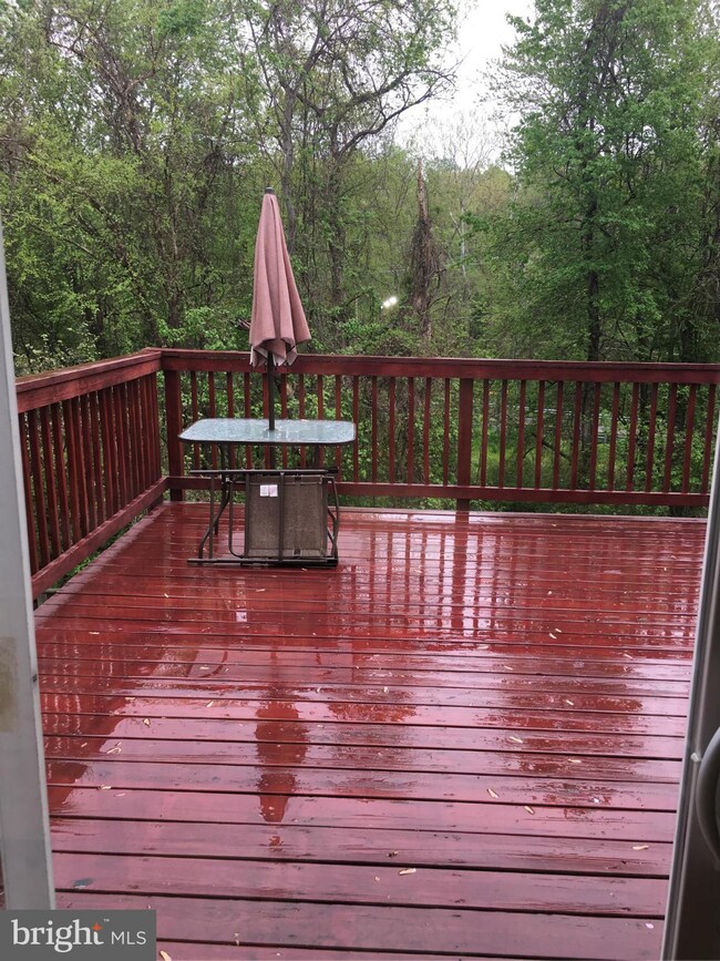 15281 Valley Stream Dr, Woodbridge, VA 22191 - photo 7