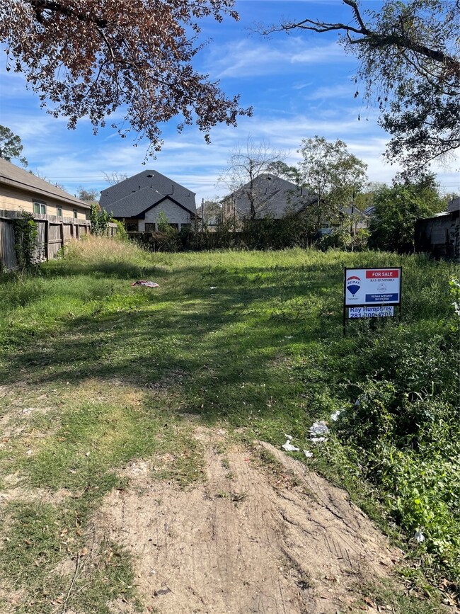 6314 Joe Louis Ln, Houston, TX 77091 - photo 2