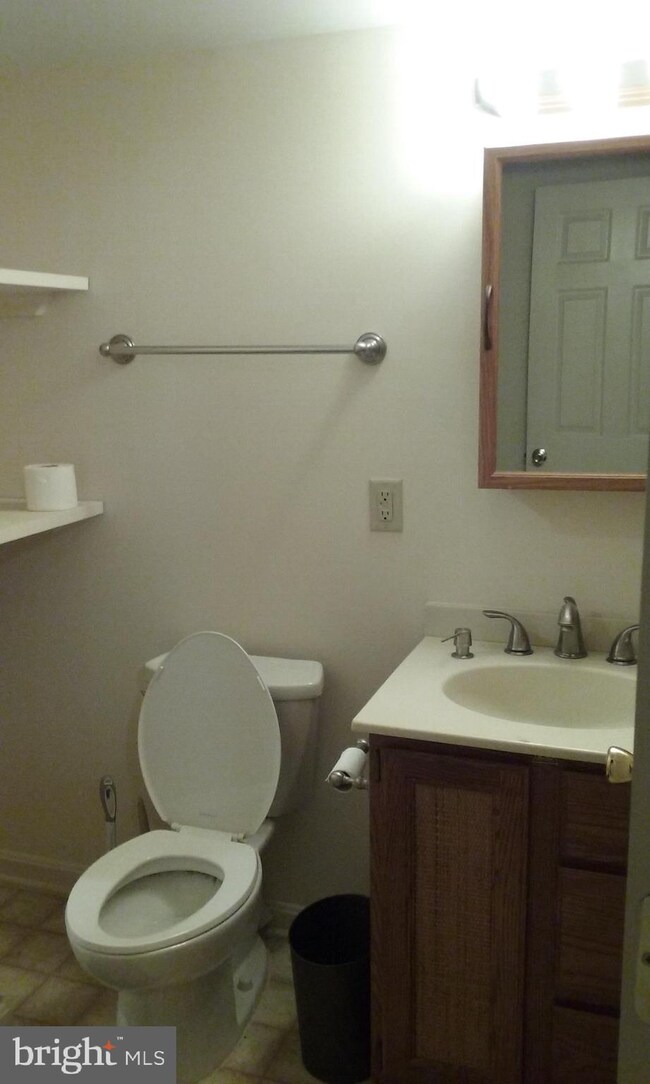 100 Abbot Ct, Walkersville, MD 21793 - photo 2