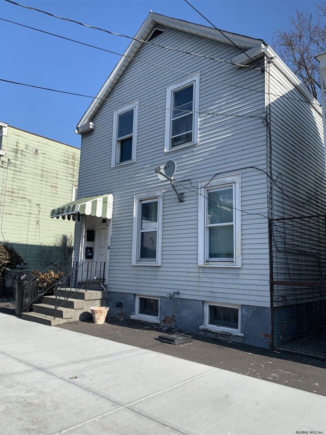 369 2nd St, Albany, NY 12206 - photo 2