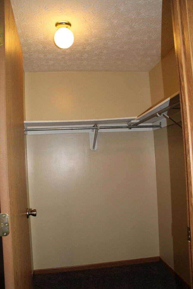 bed1closet