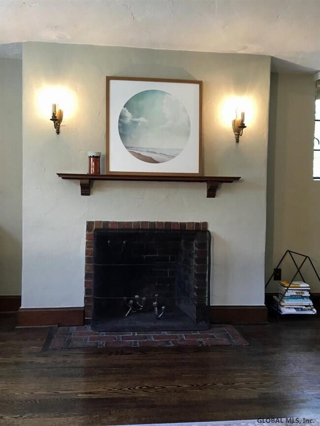 327 Loudon Rd, Albany, NY 12211 - photo 3