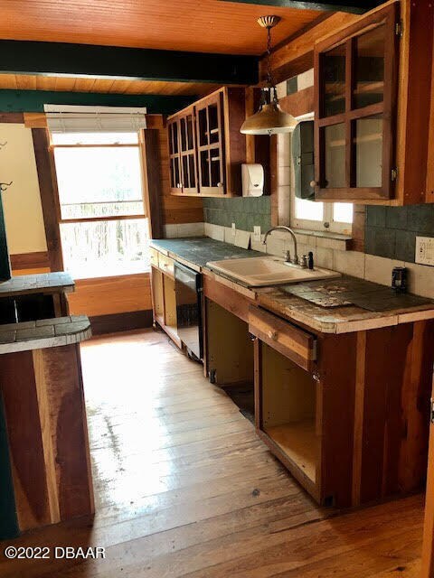 Grove St. Kitchen 2