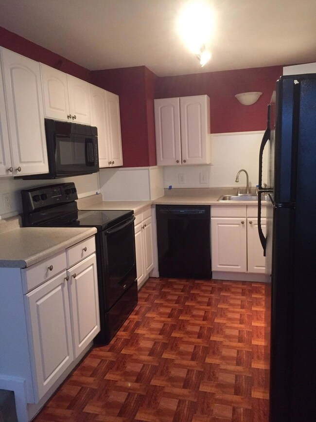 915 SE Viewmont Ave, Corvallis, OR 97333 - photo 4