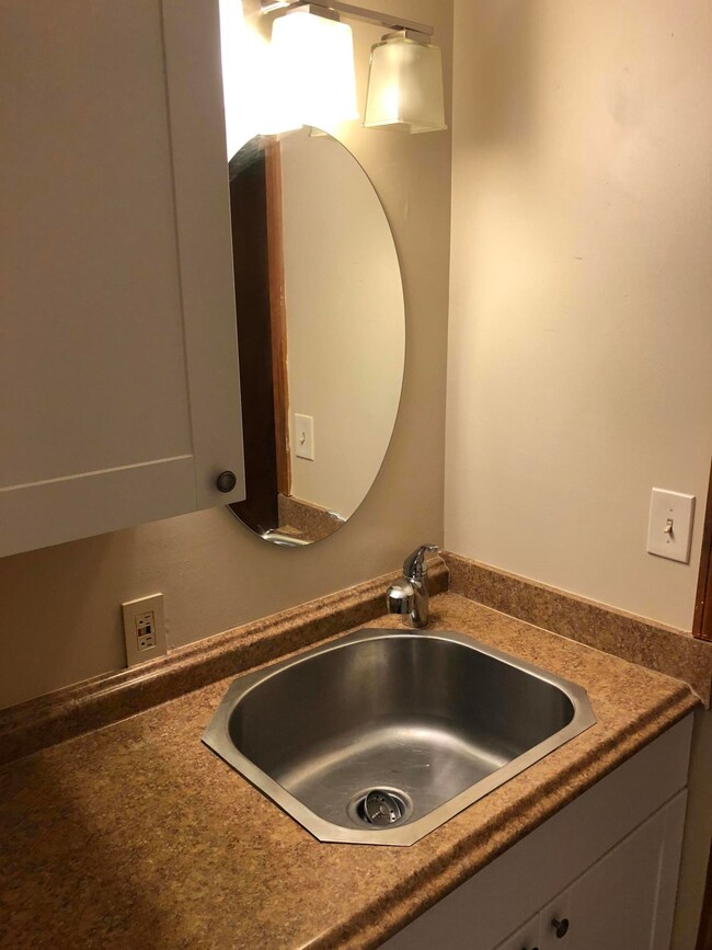 791 Pitchers Way unit 5, Hyannis, MA 02601 - photo 3