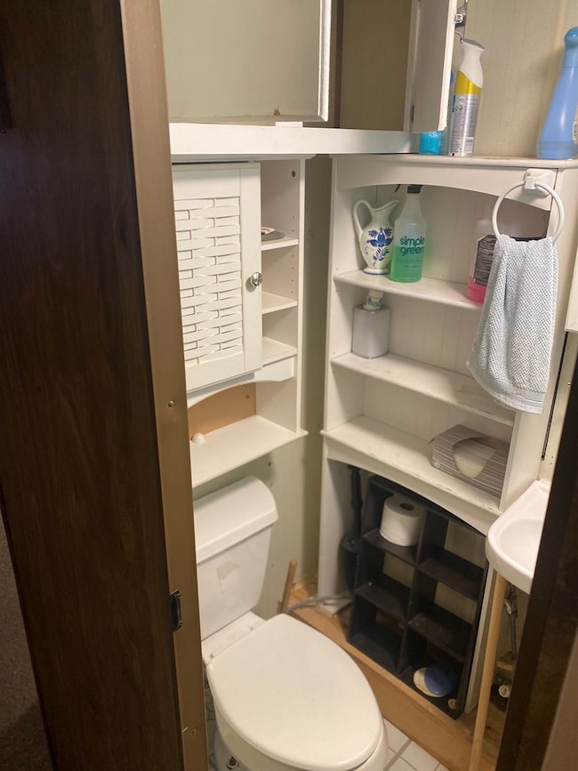 8281 Bay Front Ln, Chincoteague Island, VA 23336 - photo 5