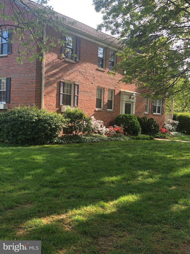 1408 Belle View Blvd unit B1, Alexandria, VA 22307 - photo 4