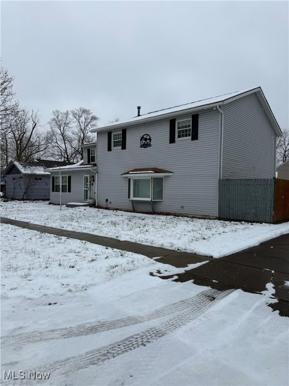 662 Kenilworth Ave, Sheffield Lake, OH 44054 - photo 3