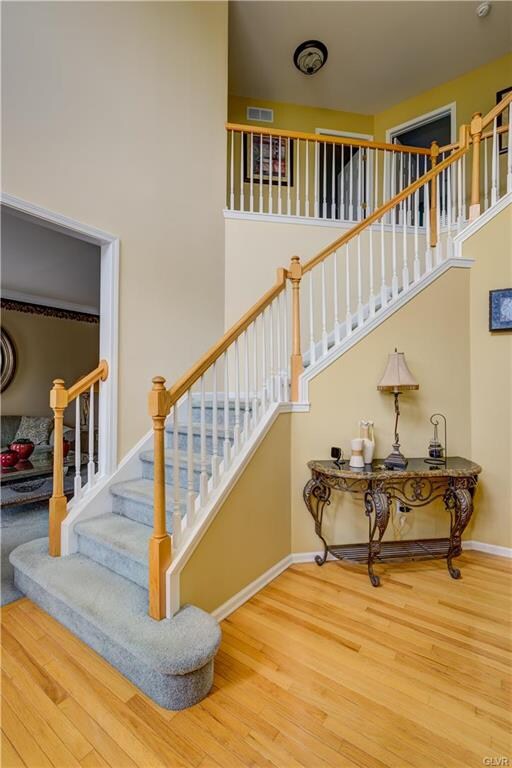 7045 Periwinkle Ct, Macungie, PA 18062 - photo 2