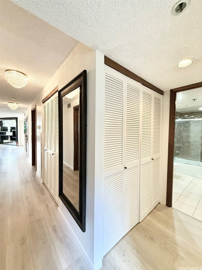 Commodore unit 3B, Honolulu, HI 96825 - photo 6