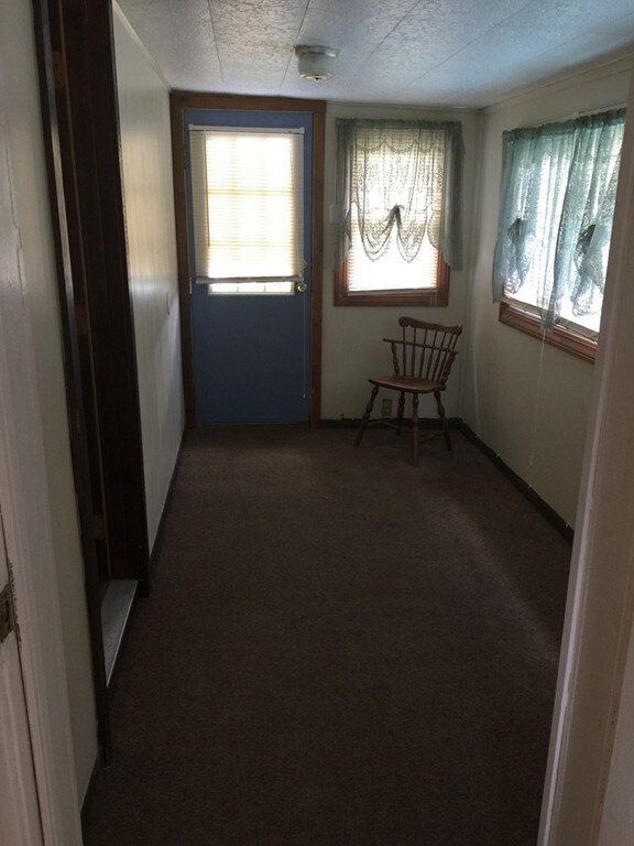 118 Meadow St unit 2, Chicopee, MA 01013 - photo 4