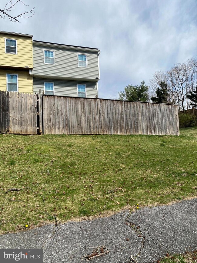 9035 Continental Place, Hyattsville, MD 20785 - photo 4