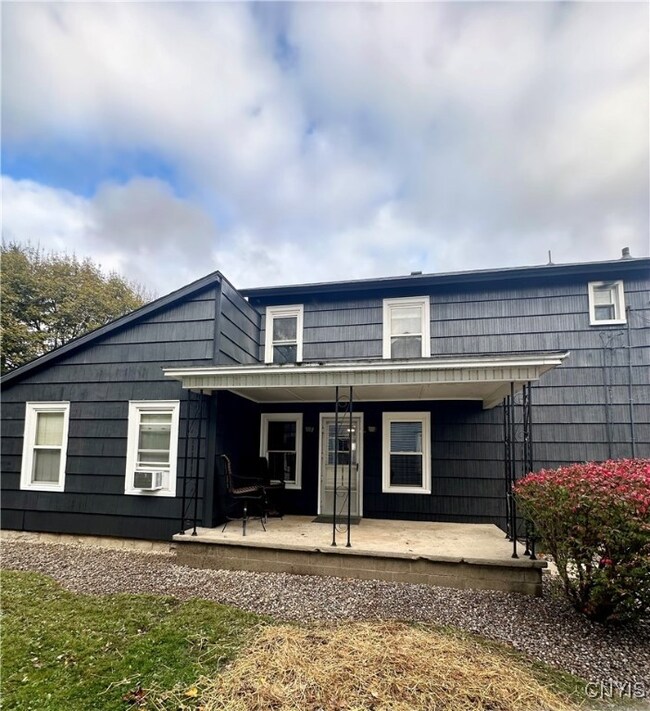 13 Frances St, Auburn, NY 13021 - photo 4