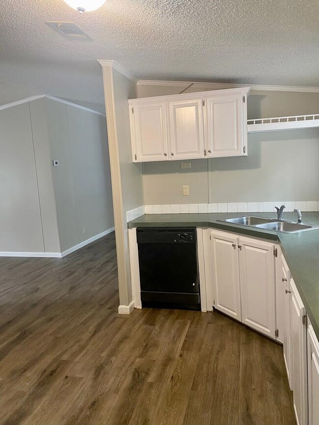 108 S College St, Sparks, GA 31647 - photo 3