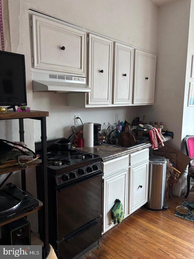 259 S 46th St unit 2F, Philadelphia, PA 19139 - photo 7