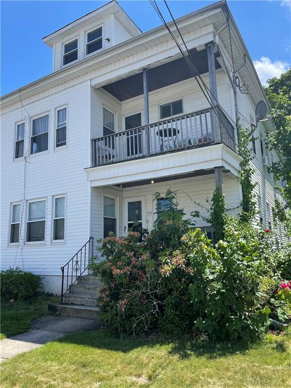 118 Lafayette St unit 2, Pawtucket, RI 02860 - photo 2